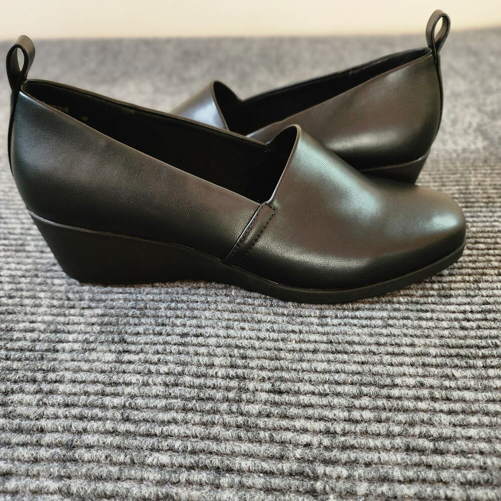 Aerosoles Women's 9W Black Comfortable Stretch Faux Leather Slip-On Wedge - Picture 6 of 11